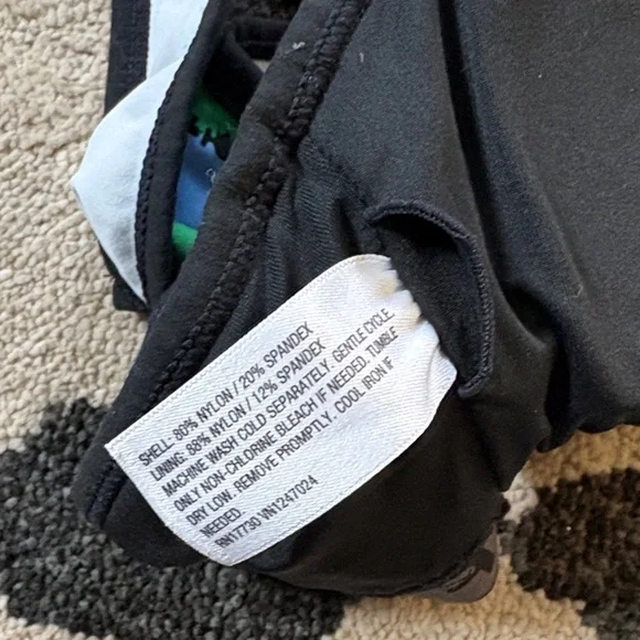 Diane Von Furstenberg Black and Green Patterned Sports Bra - Picture 4 of 4